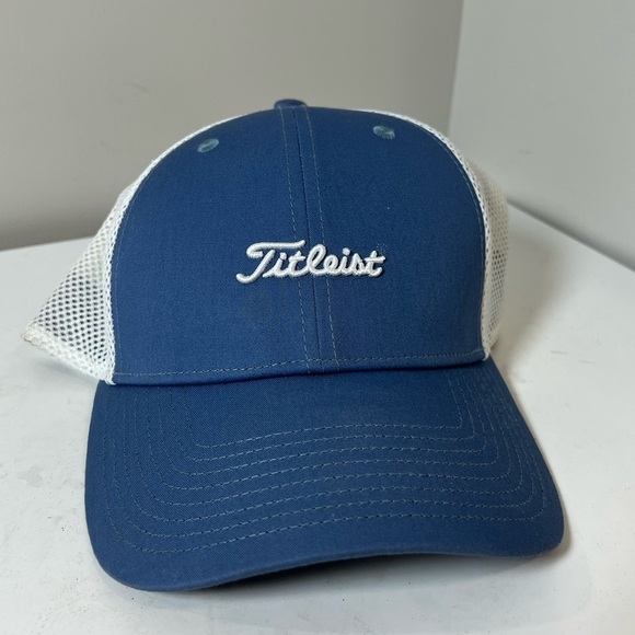Titleist Classic Script Logo Navy White Mesh Golf Hat Cap Performance - Picture 1 of 10